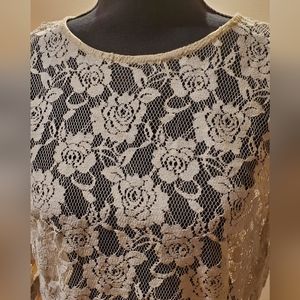 FLORAL LACE SHEER OVERLAY TOP